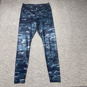 Nike Dri-FIT One‎ Women's Mid-Rise Camo Leggings Thunder Blue DD4559-437 Size L